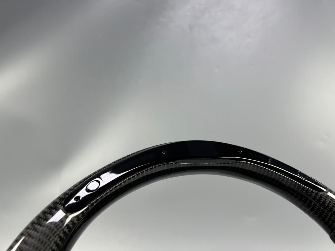 Volante de Carbono para Mercedes Clase A – Alcántara y Display